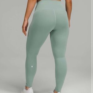 Lululemon Wunder Train Contour Fit 28”
